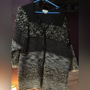 LAURA ASHLEY HEAVY SWEATER.